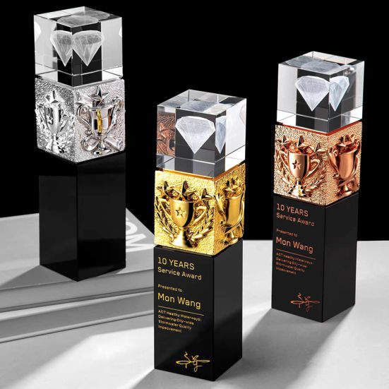 ICT 810 - Black Crystal Trophy