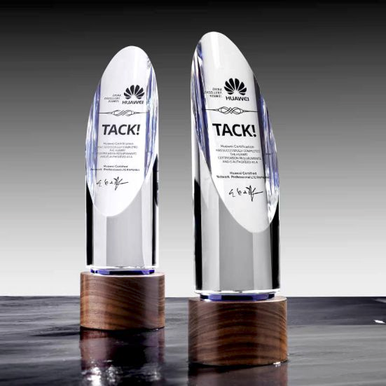 ICT 814 - Exclusive Crystal Trophy