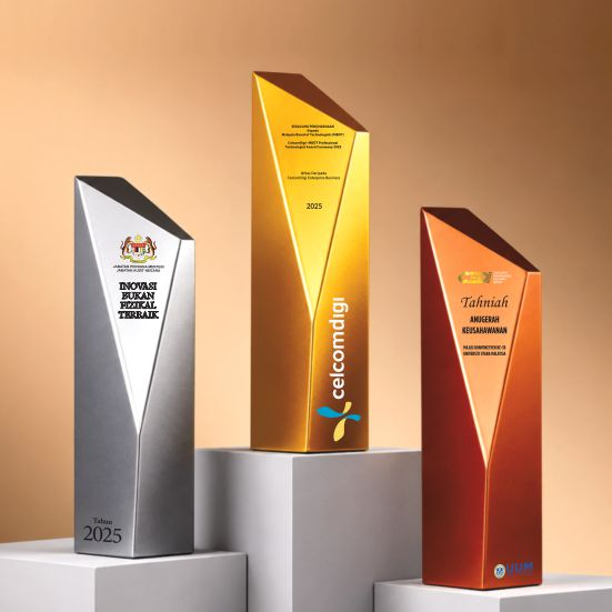 ISC 002 - Vanguard Collection Trophy
